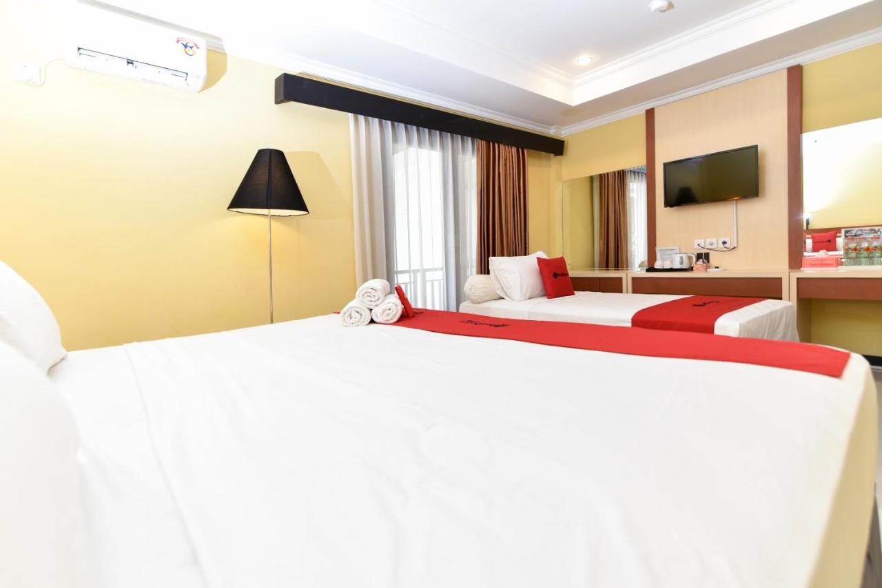 Reddoorz Plus Near Mall Bali Galeria 2 Денпасар Экстерьер фото