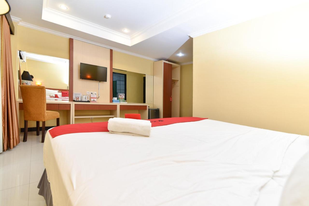 Reddoorz Plus Near Mall Bali Galeria 2 Денпасар Экстерьер фото